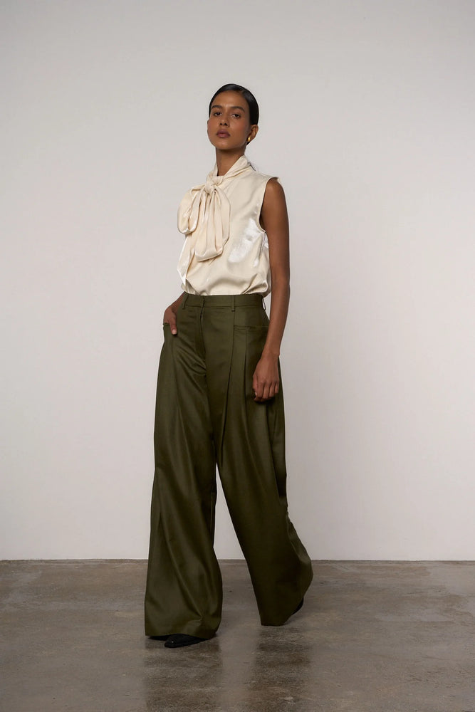 Wide Leg Pocket Detail Pant in Green