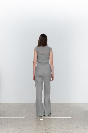 
            
                Load image into Gallery viewer, Pleat Stretch Pants in Khaki
            
        