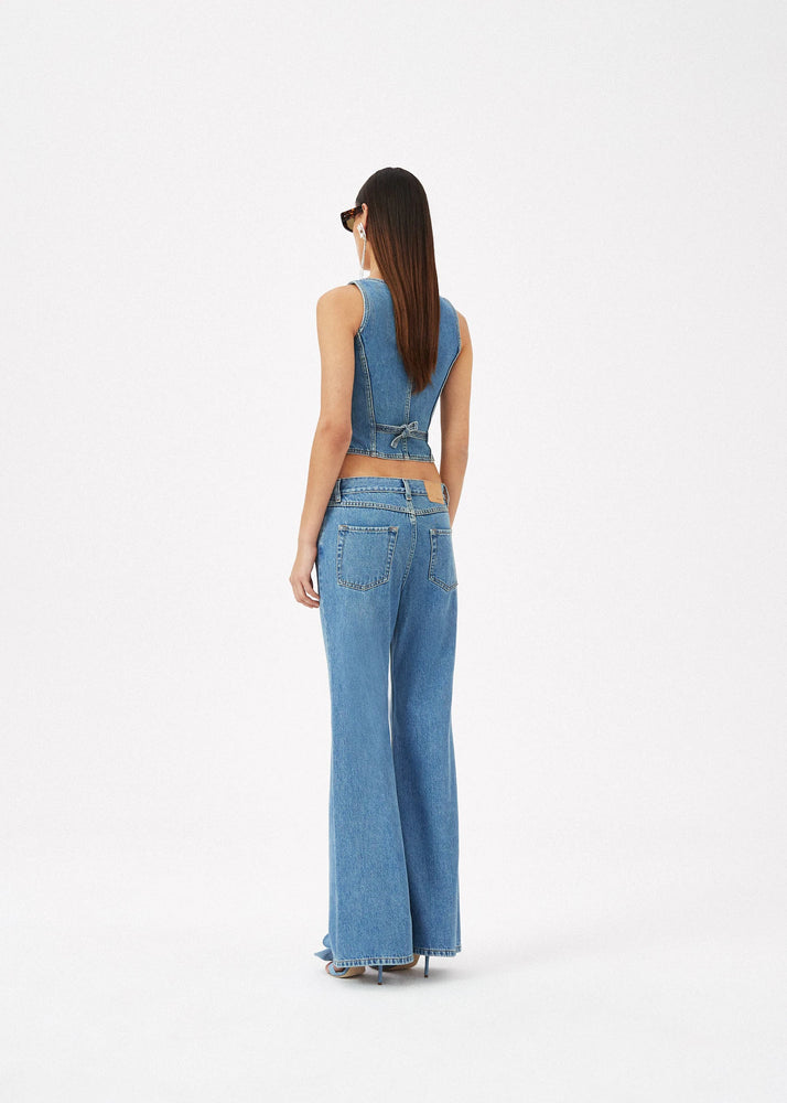 
            
                Load image into Gallery viewer, Flare Jeans in Blue
            
        