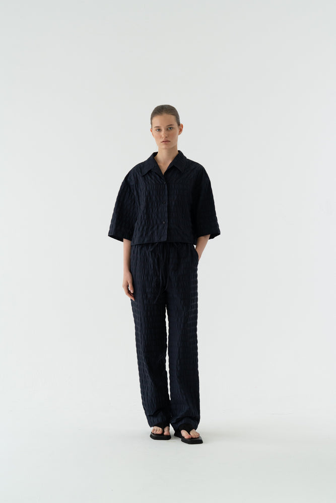 
            
                Load image into Gallery viewer, Ripple Crop Shirt in Navy
            
        